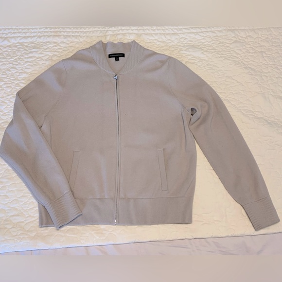 Banana Republic Jackets & Blazers - Banana Republic Gray Sweater Jacket